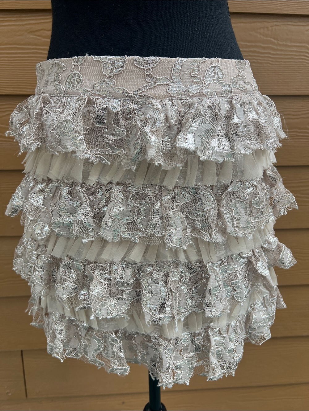 ALICE + OLIVIA Metallic Layered Skirt!